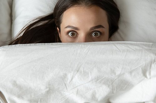 Uyurken Bilmedikleriniz: Gözünüz Açık Uyuyor Olabilirsiniz
